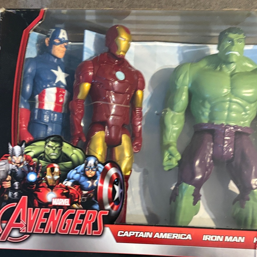 Marvel Avengers Hero Series Figures - Red, Green, Silver, Black - Picture 4 of 9